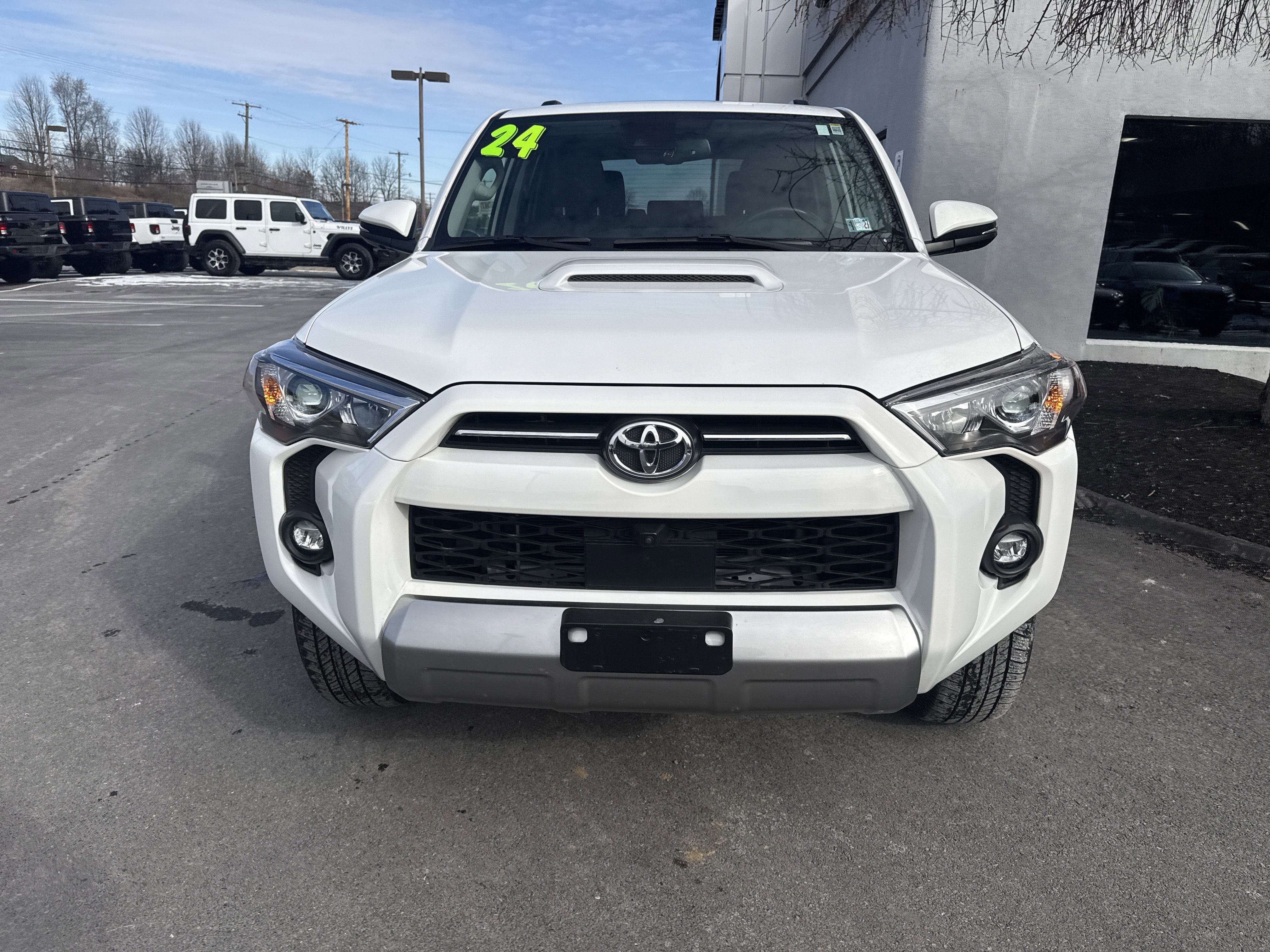 Used 2024 Toyota 4Runner TRD Off-Road Premium w/ Off Road Premium Plus Package image 9