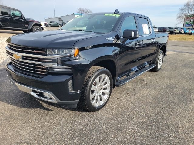 Used 2020 Chevrolet Silverado 1500 High Country w/ Technology Package AWD/4WD image 3