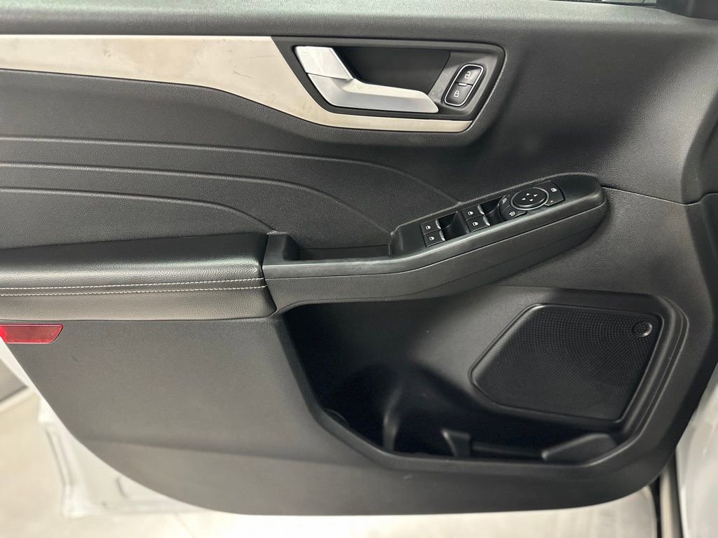 Certified 2022 Ford Escape SEL FWD image 15