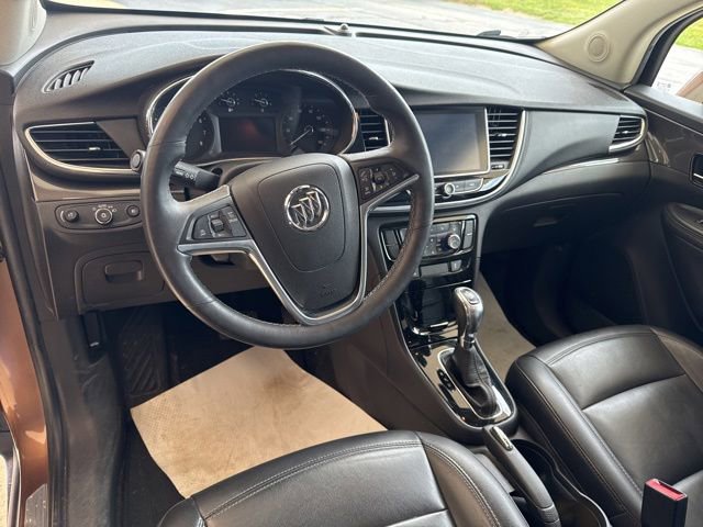 Used 2017 Buick Encore Essence FWD image 9