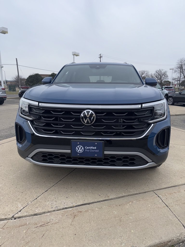 Used 2025 Volkswagen Atlas Cross Sport SE AWD/4WD image 3