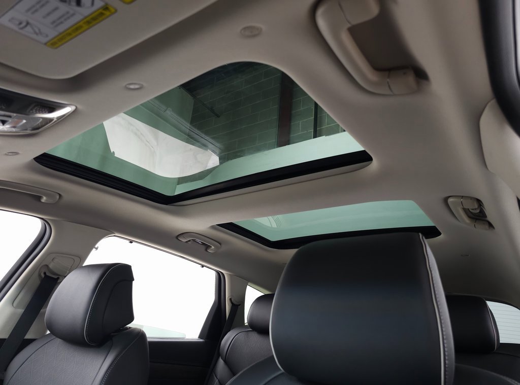 Used 2025 Genesis GV80 2.5T Prestige image 14