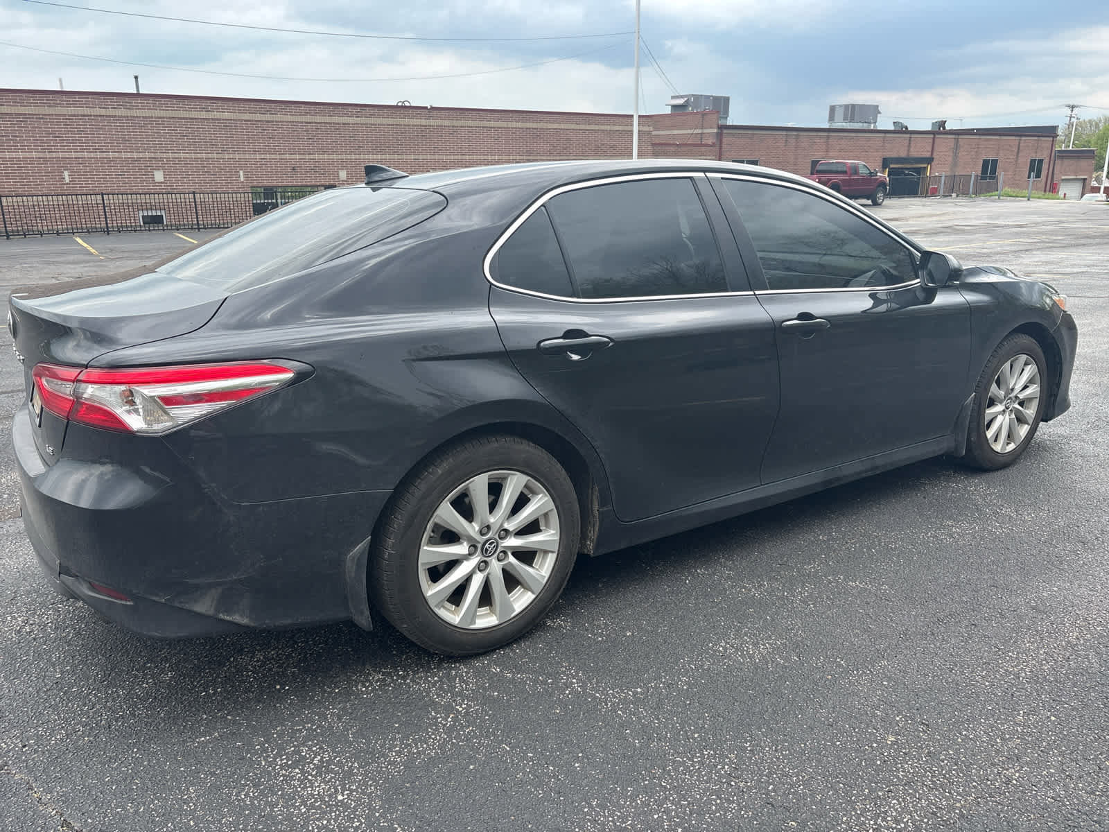 Used 2019 Toyota Camry LE w/ Convenience Package image 7