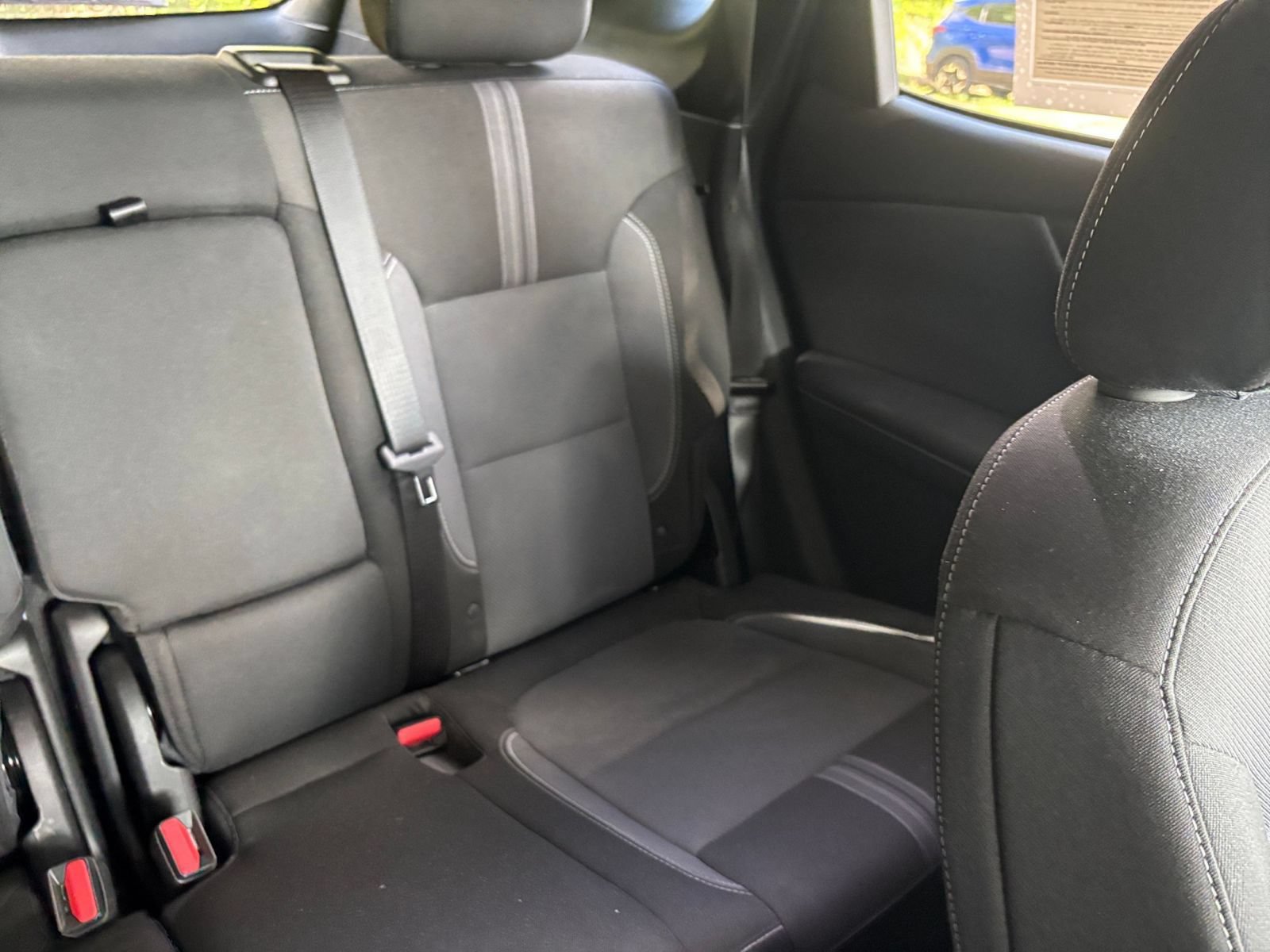 Used 2025 Chevrolet Blazer LT FWD image 38