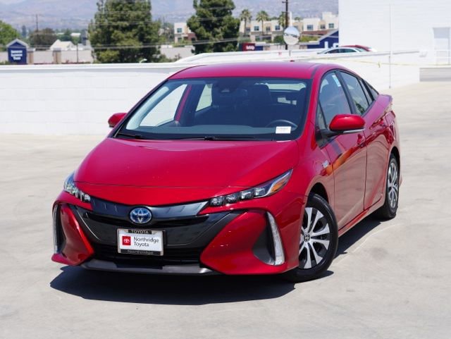 Used 2021 Toyota Prius Prime XLE w/ Carpet Mat Package (TMS) FWD image 5