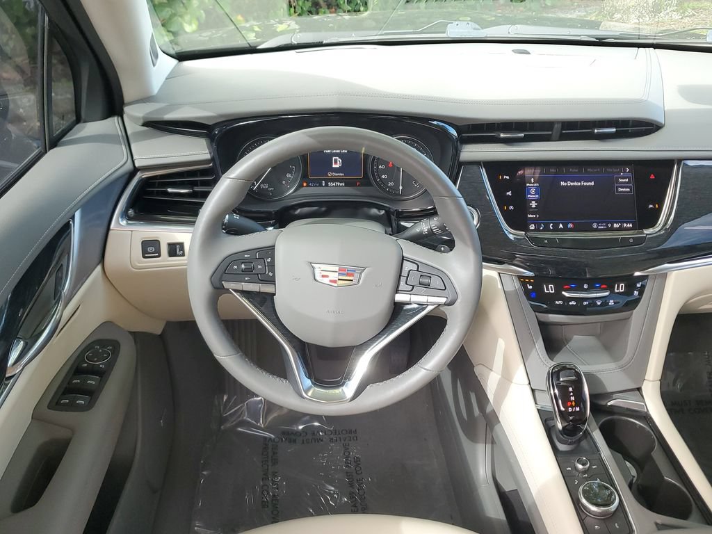 Certified 2023 Cadillac XT6 Premium Luxury w/ Technology Package FWD image 18