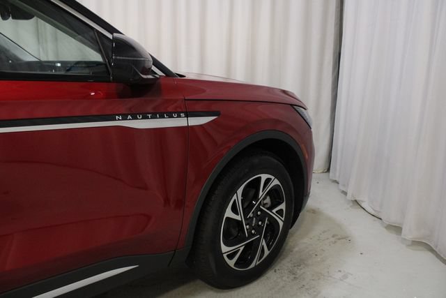 New 2026 Lincoln Nautilus Premier AWD/4WD image 28