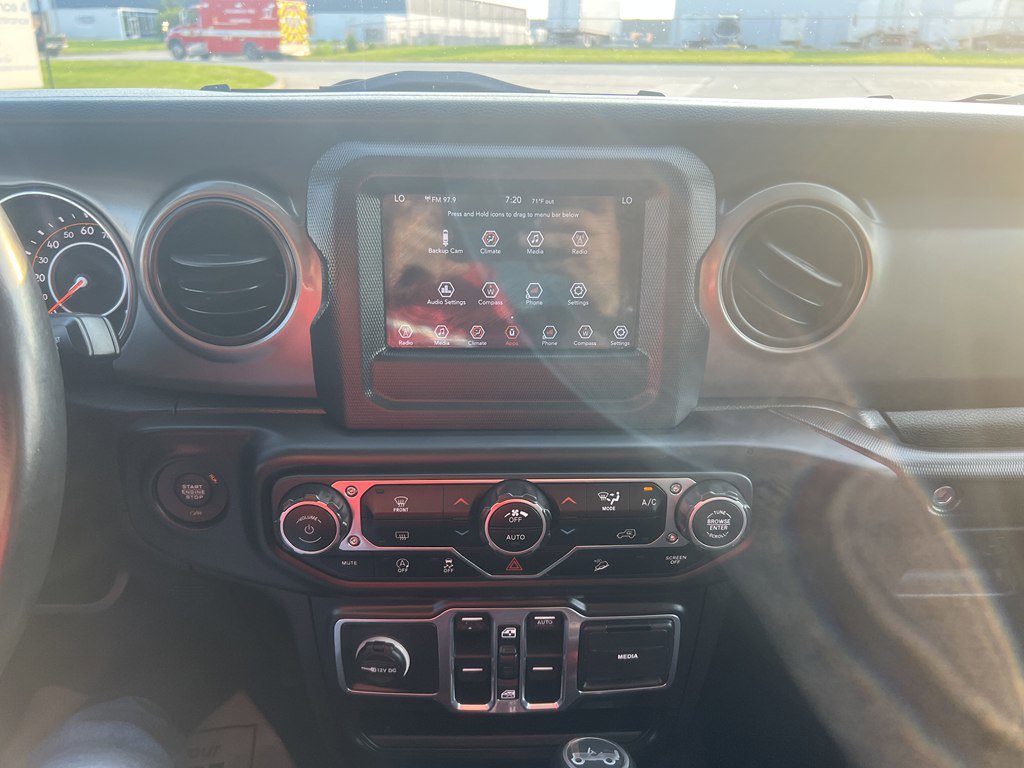 Used 2018 Jeep Wrangler Unlimited Sport S image 25