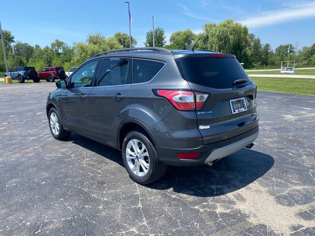 Used 2018 Ford Escape SE FWD video 3
