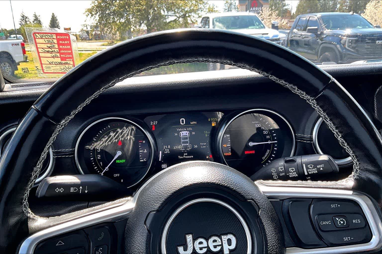 Used 2021 Jeep Wrangler Unlimited Sahara w/ Cold Weather Group AWD/4WD image 18