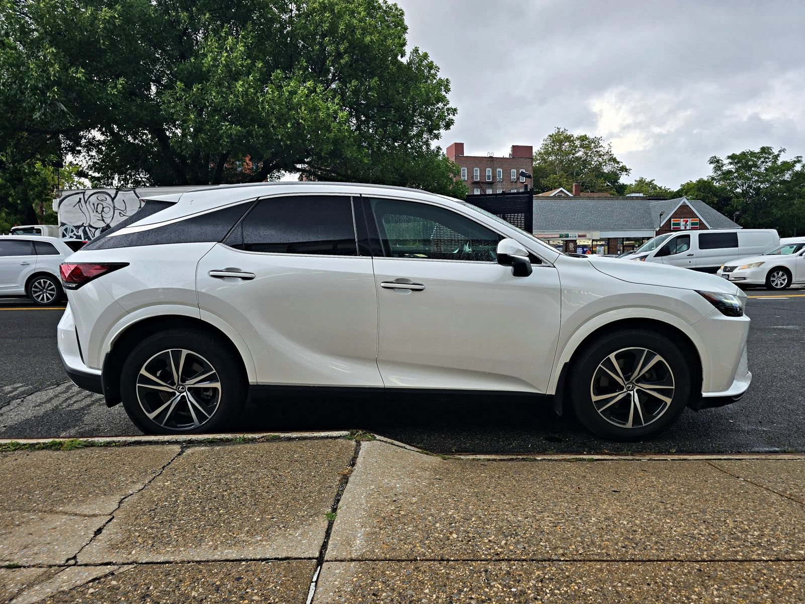 Used 2024 Lexus RX 350 Premium w/ Convenience Package AWD/4WD image 7