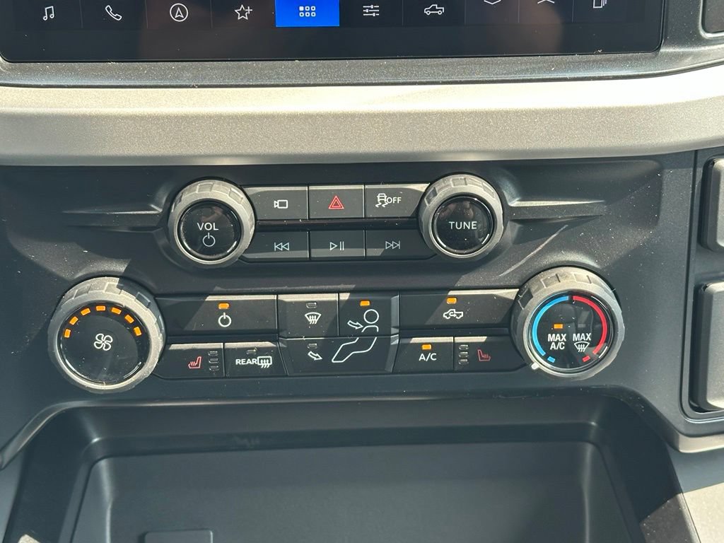New 2026 Ford F250 XLT w/ XLT Premium Package AWD/4WD image 18