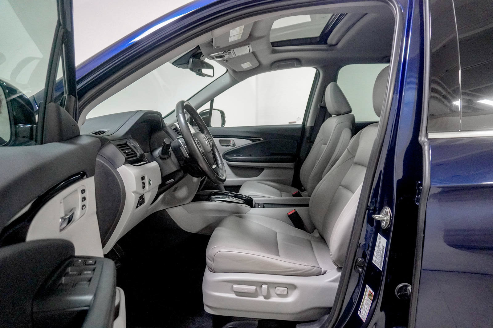 Used 2020 Honda Ridgeline RTL-E image 17