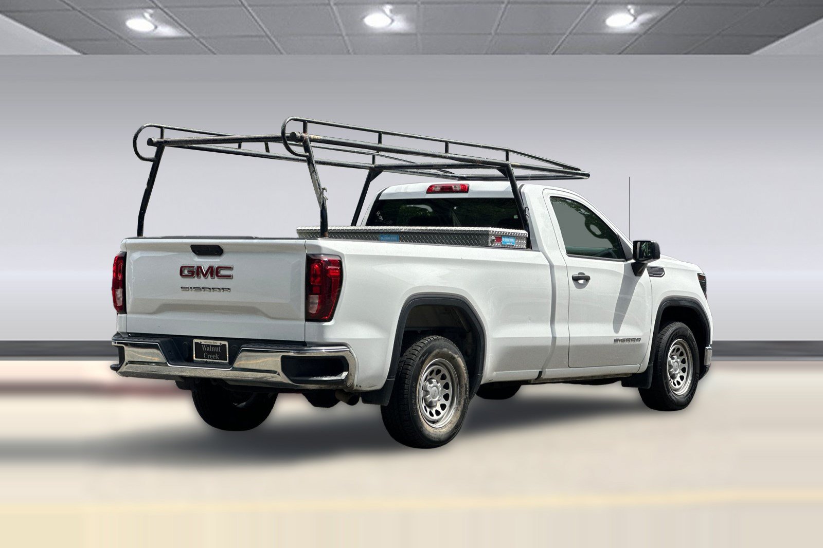 Used 2022 GMC Sierra 1500 Pro w/ Convenience Package RWD image 9