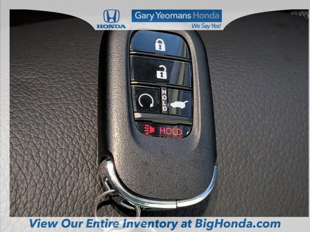 Certified 2025 Honda Pilot Touring image 38