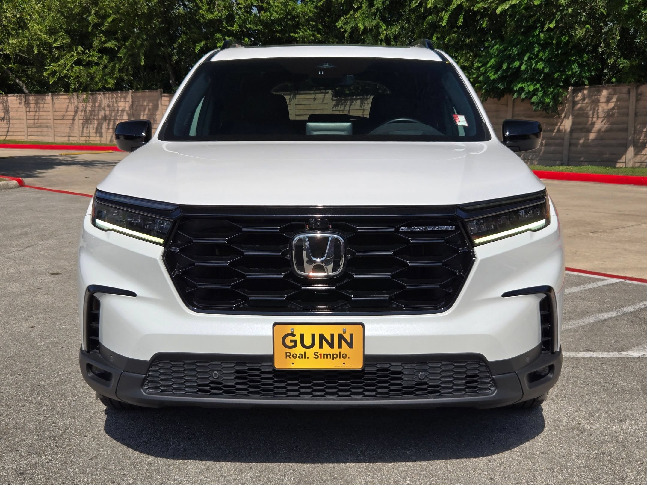 Used 2025 Honda Pilot Black Edition image 8