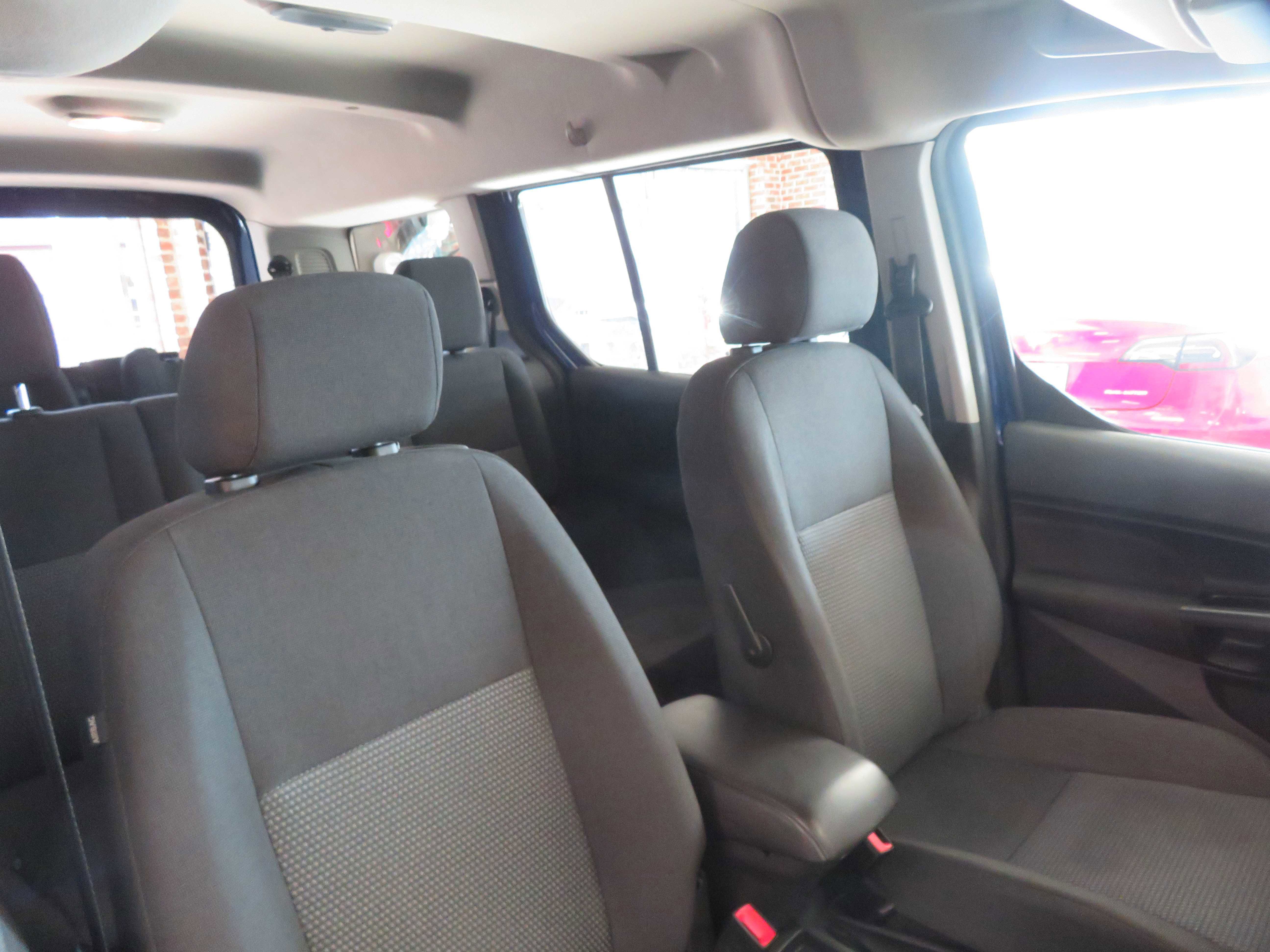 Used 2016 Ford Transit Connect XL image 24