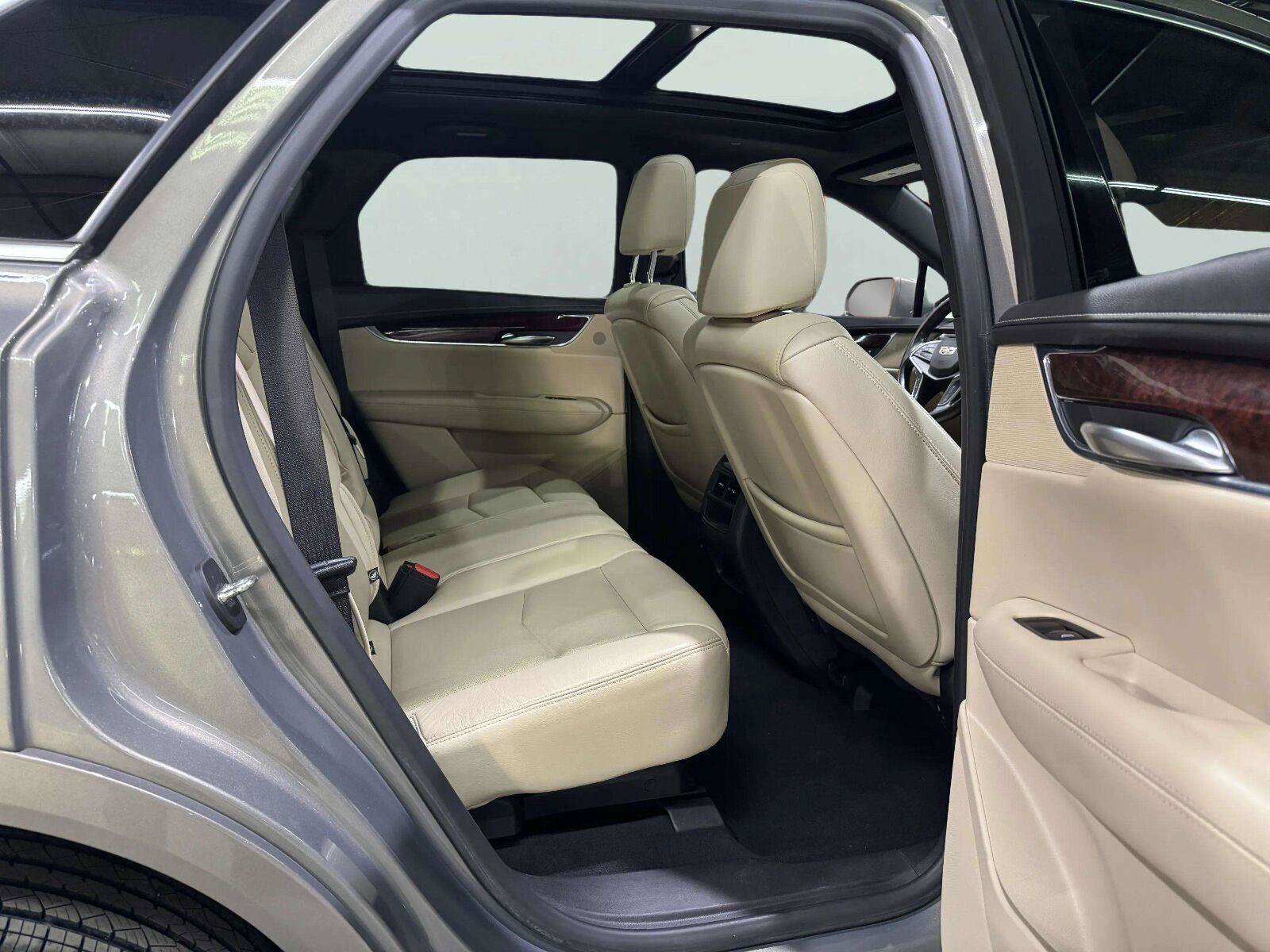 Used 2019 Cadillac XT5 Luxury AWD/4WD image 23
