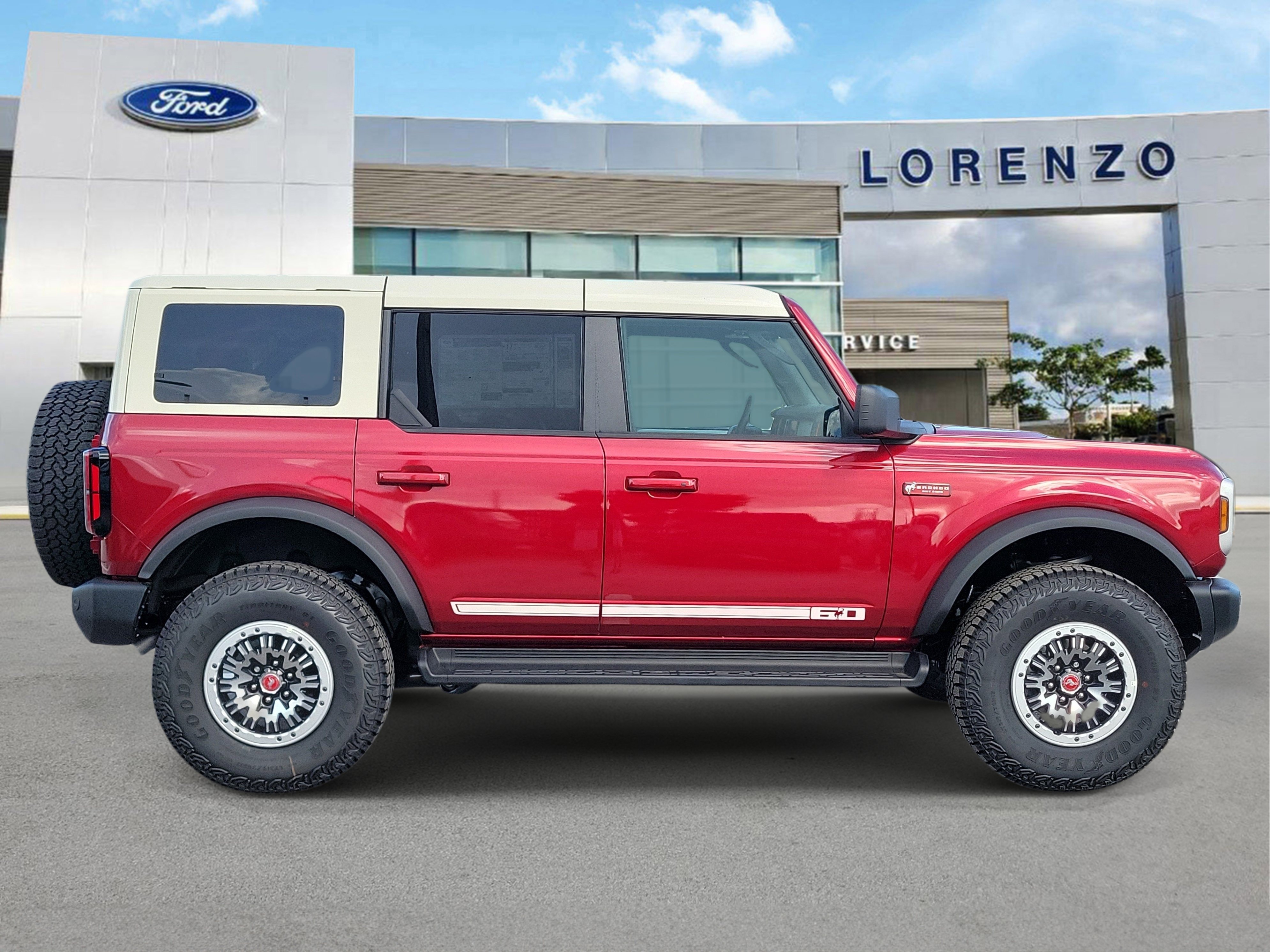 New 2026 Ford Bronco Outer Banks w/ Sasquatch Package AWD/4WD image 4