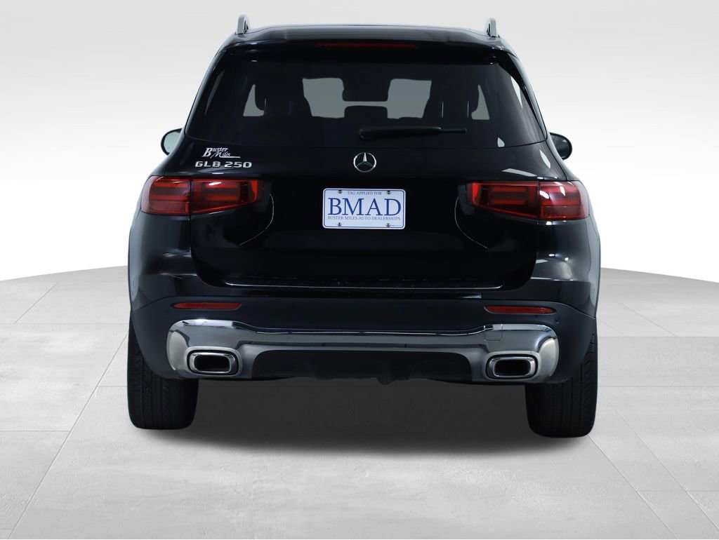 Used 2025 Mercedes-Benz GLB 250 image 12