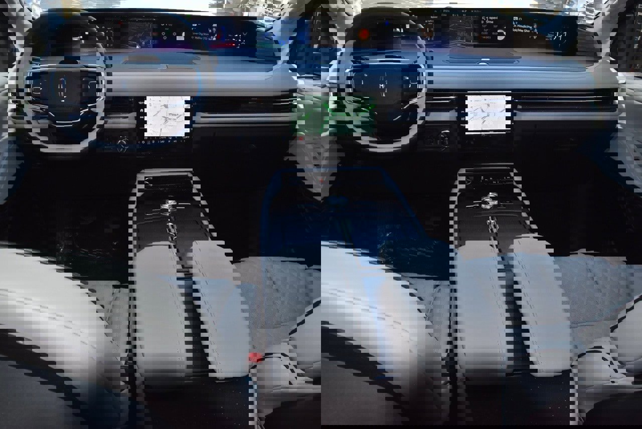 New 2026 Lincoln Navigator L Black Label image 17