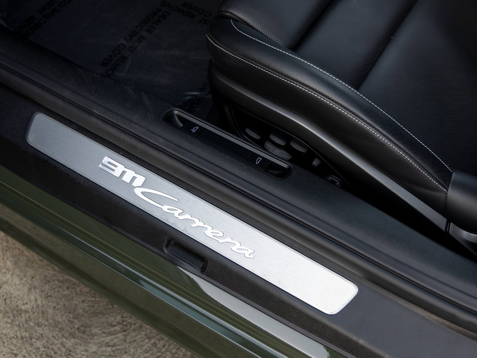 Certified 2025 Porsche 911 Carrera image 30