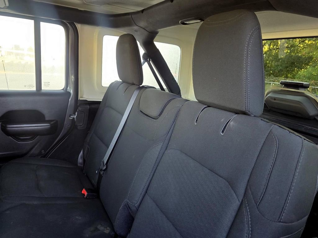 Used 2019 Jeep Wrangler Unlimited Sport S image 27