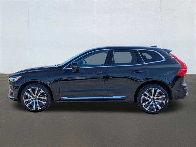 Used 2023 Volvo XC60 B5 Ultimate image 2