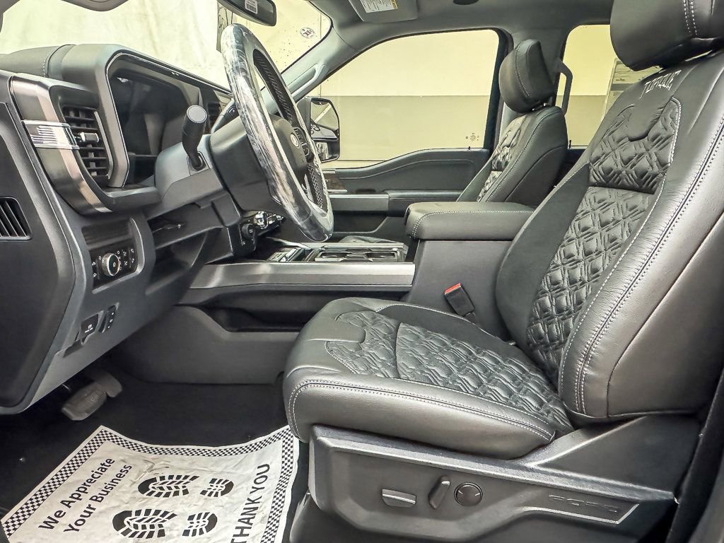 New 2026 Ford F250 Lariat w/ Black Appearance Package image 9