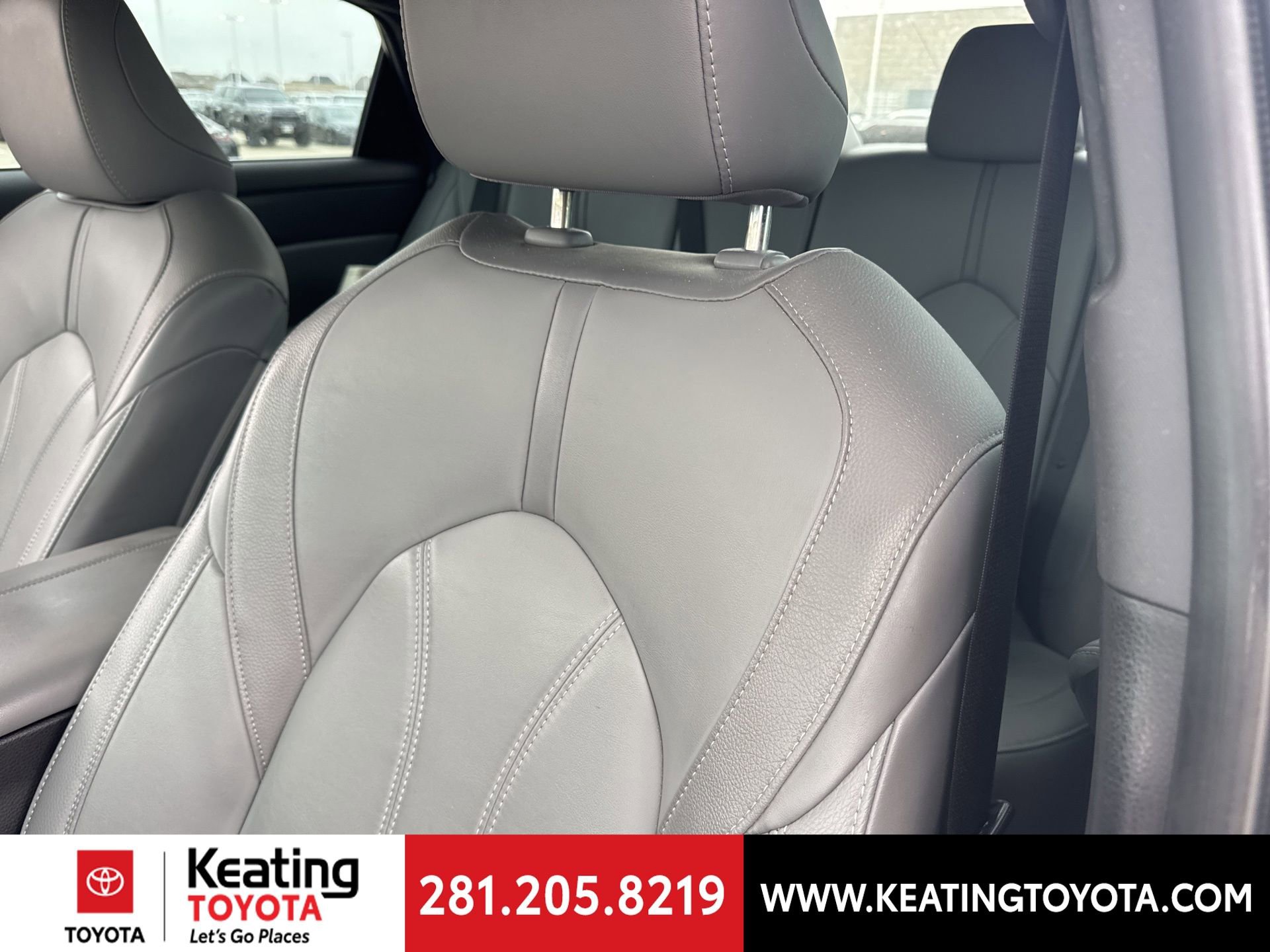 Used 2022 Toyota Avalon XLE image 16