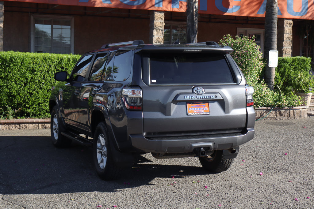 Used 2021 Toyota 4Runner SR5 AWD/4WD image 6