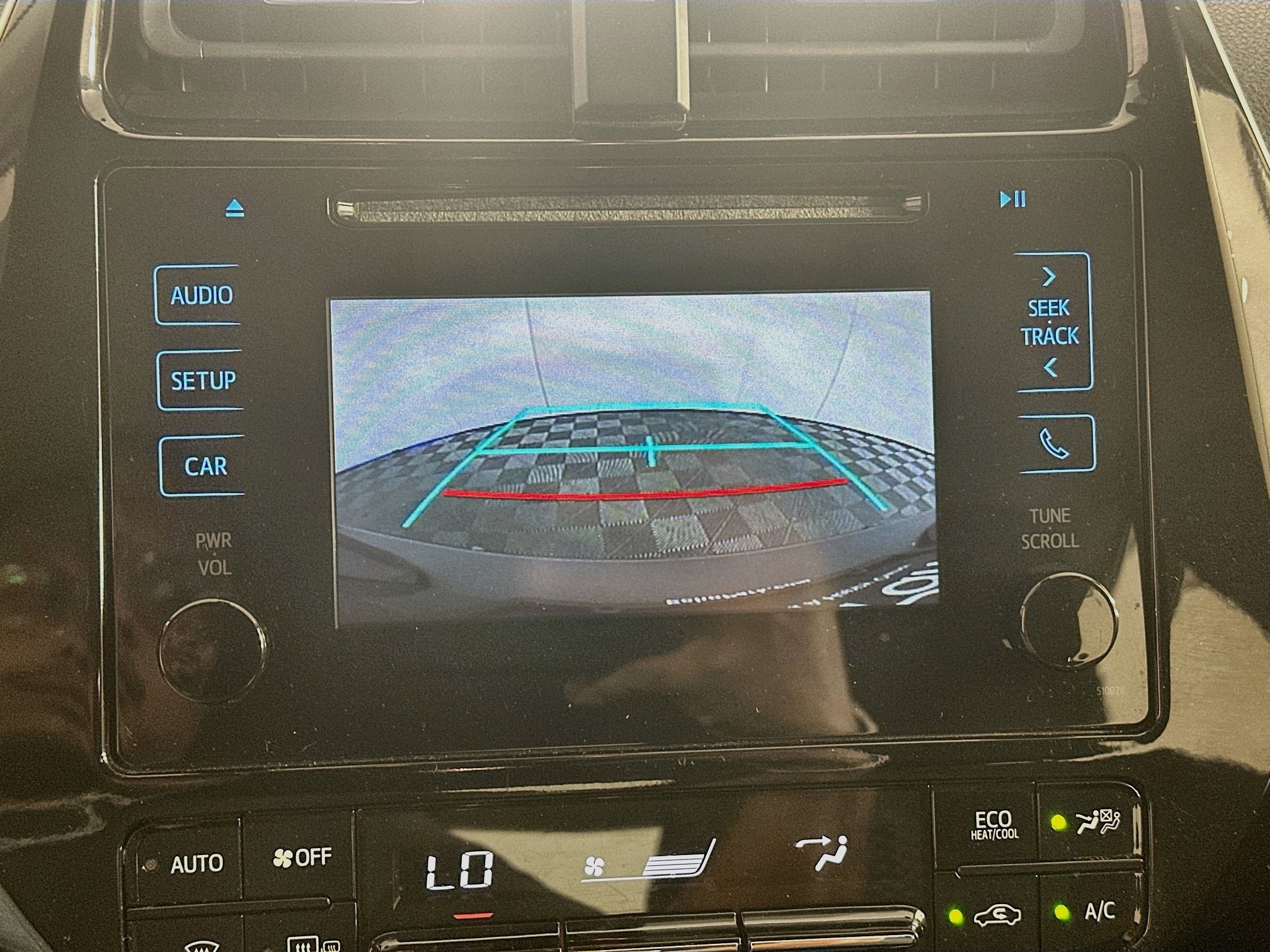 Used 2018 Toyota Prius Two w/ Prius Two Safety Plus Package FWD image 22