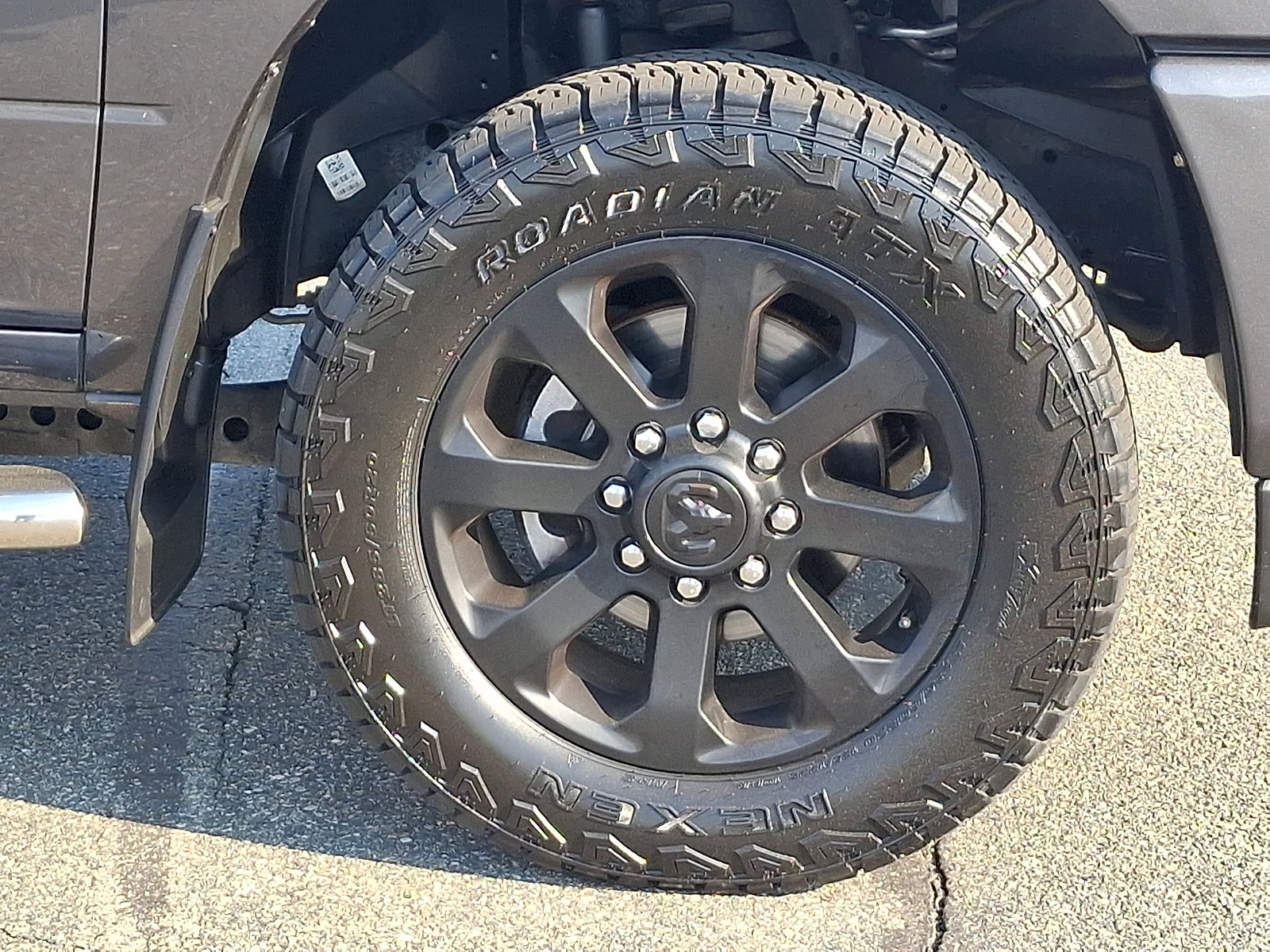 Used 2020 RAM 2500 Big Horn w/ Night Edition image 8