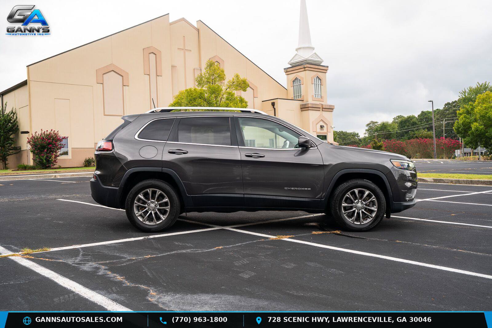 Used 2019 Jeep Cherokee Latitude Plus w/ Comfort/Convenience Group AWD/4WD image 11