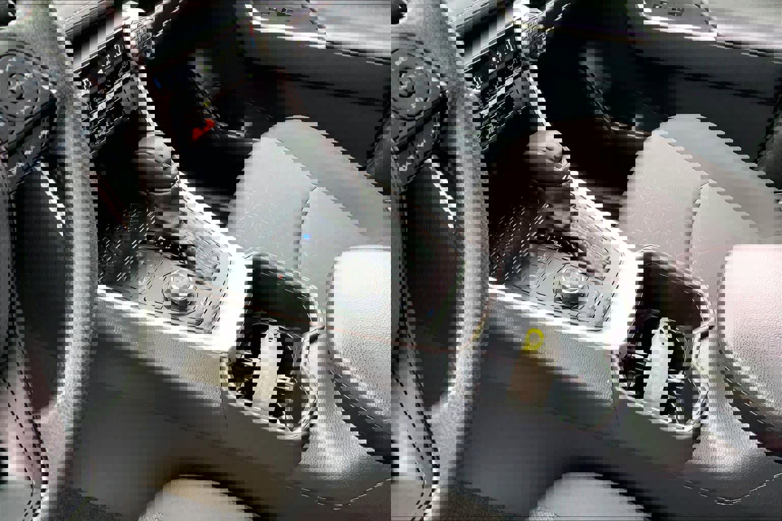 Used 2024 Toyota RAV4 XLE image 16