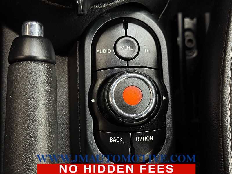 Used 2015 MINI Cooper 4-Door Hardtop image 30