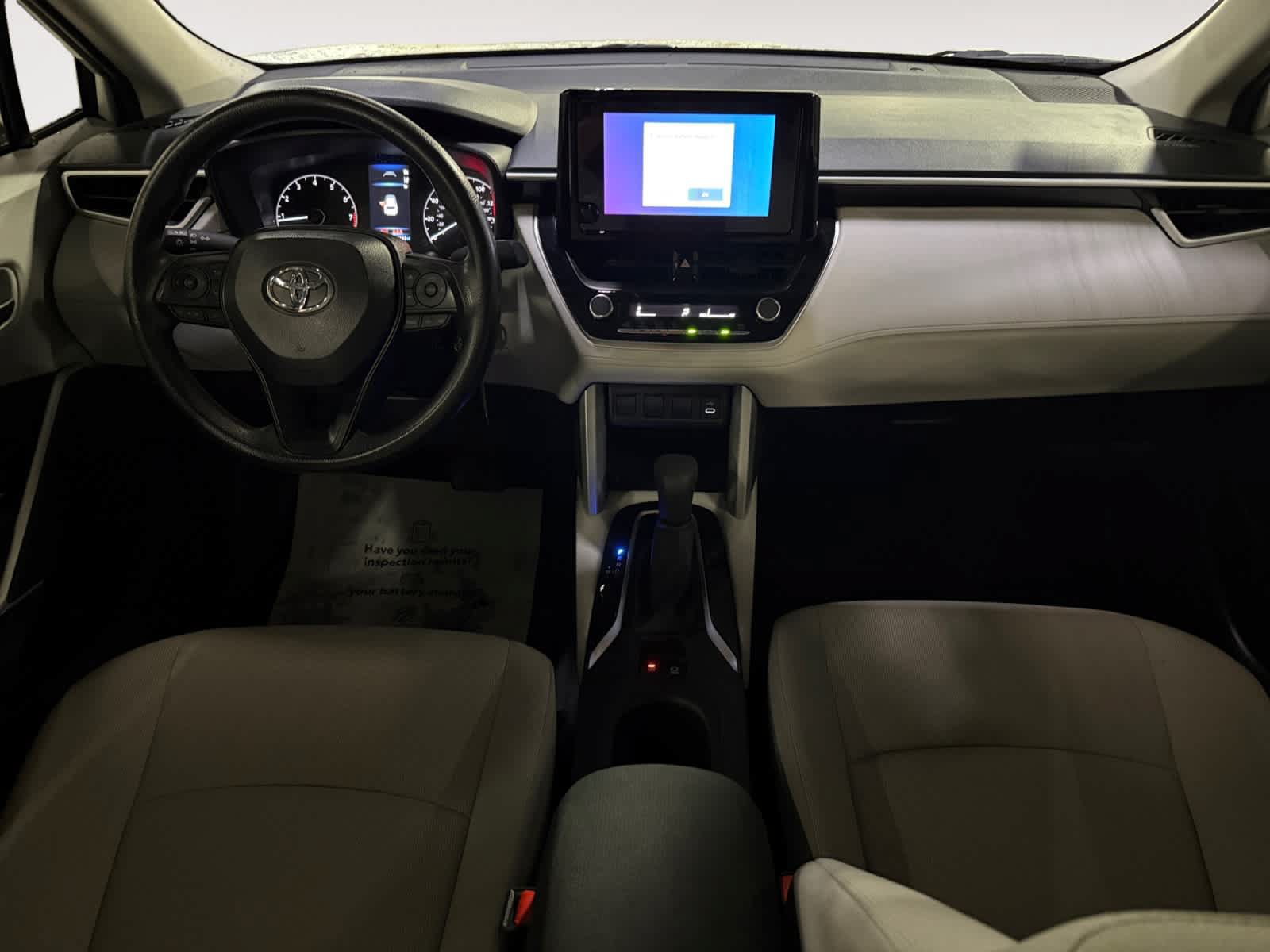 Used 2025 Toyota Corolla Cross L FWD image 17