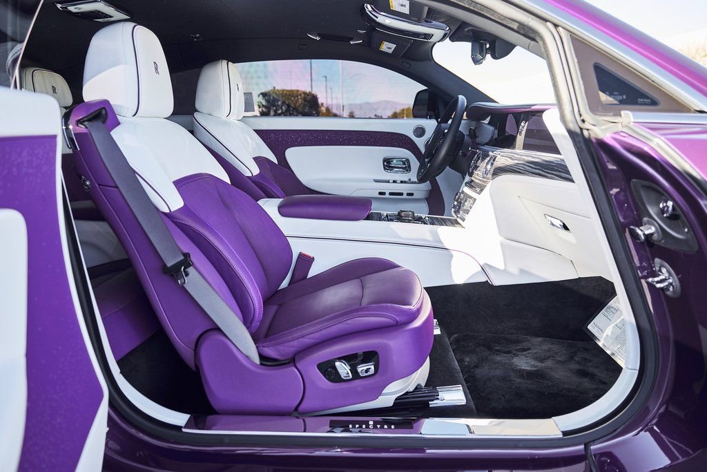 Used 2024 Rolls-Royce Spectre w/ Spectre Launch Package image 16