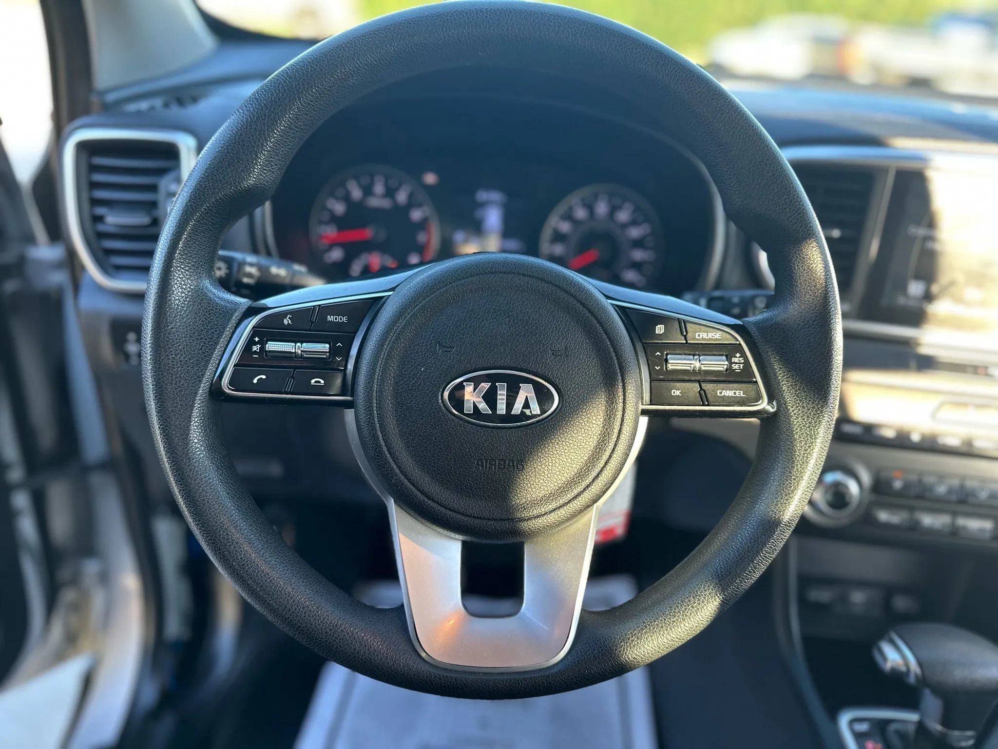 Used 2020 Kia Sportage LX image 12