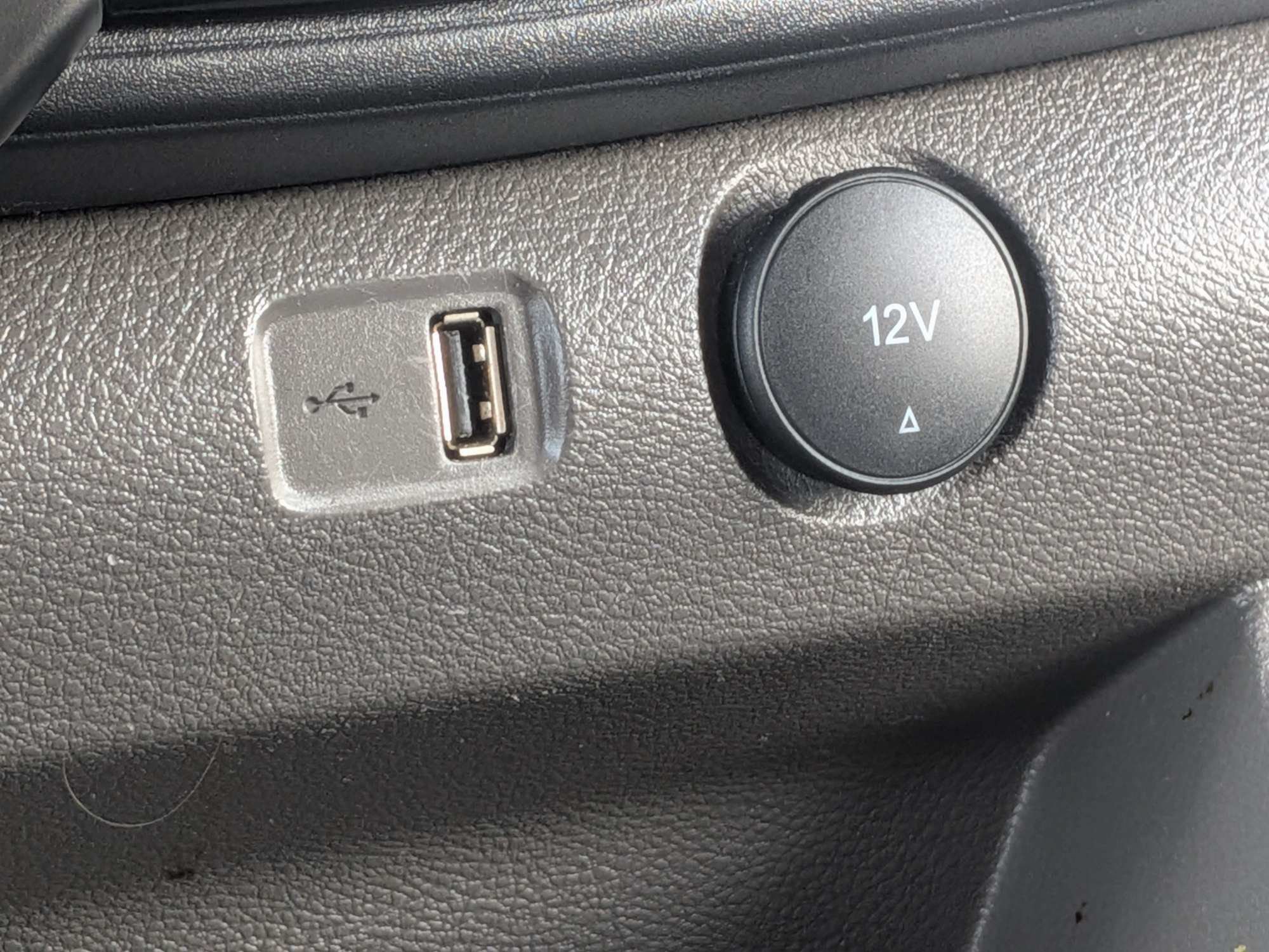 Used 2023 Ford Transit 350 XLT RWD image 26