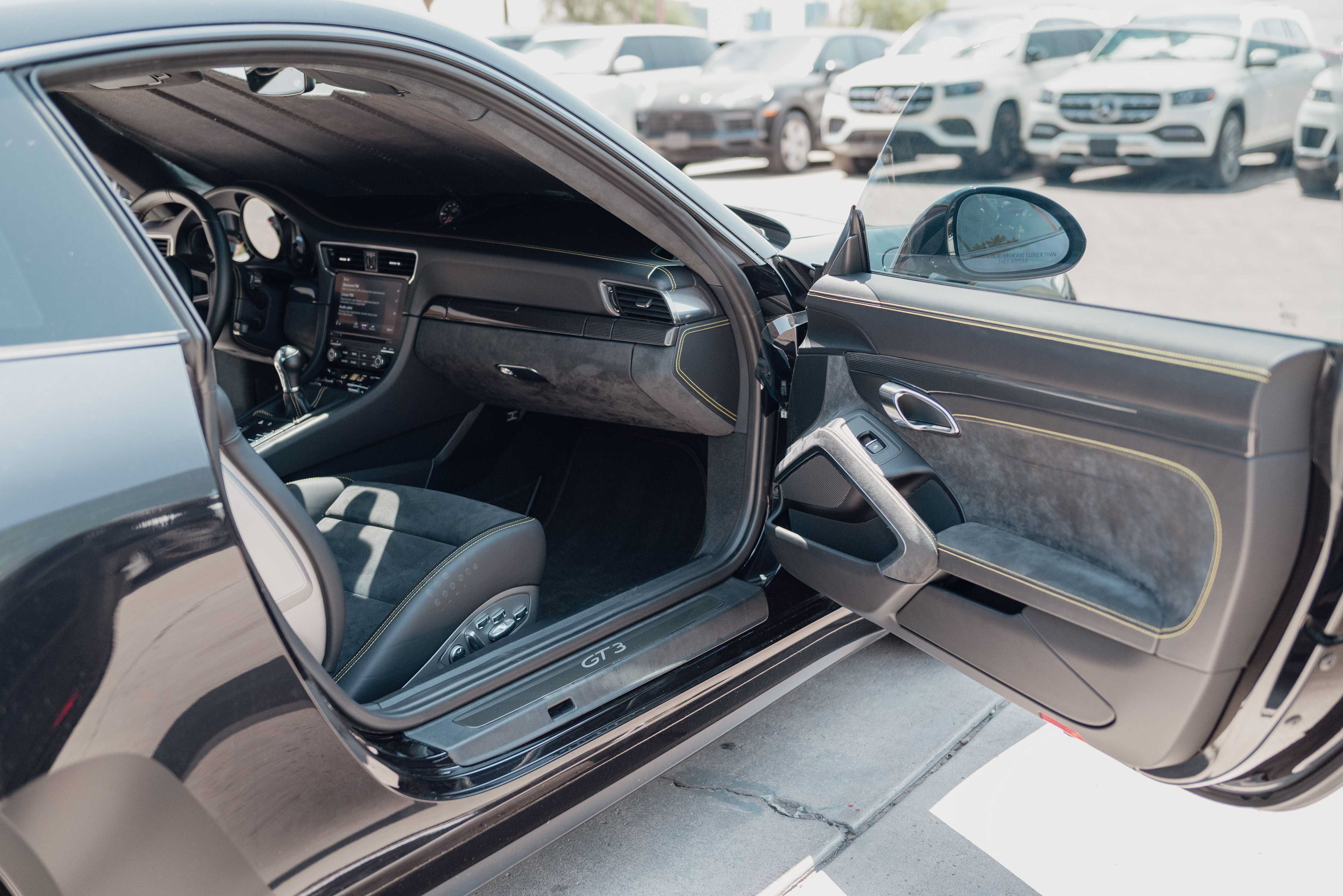 Used 2019 Porsche 911 GT3 RWD image 12