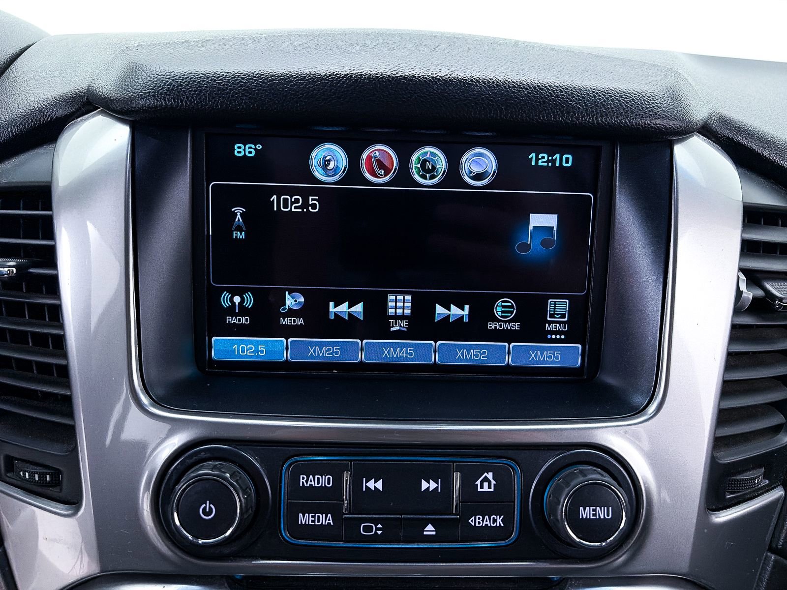 Used 2017 Chevrolet Tahoe LT w/ Luxury Package AWD/4WD image 17