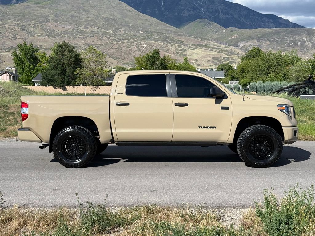 Used 2018 Toyota Tundra Limited w/ Limited Premium Package AWD/4WD image 8