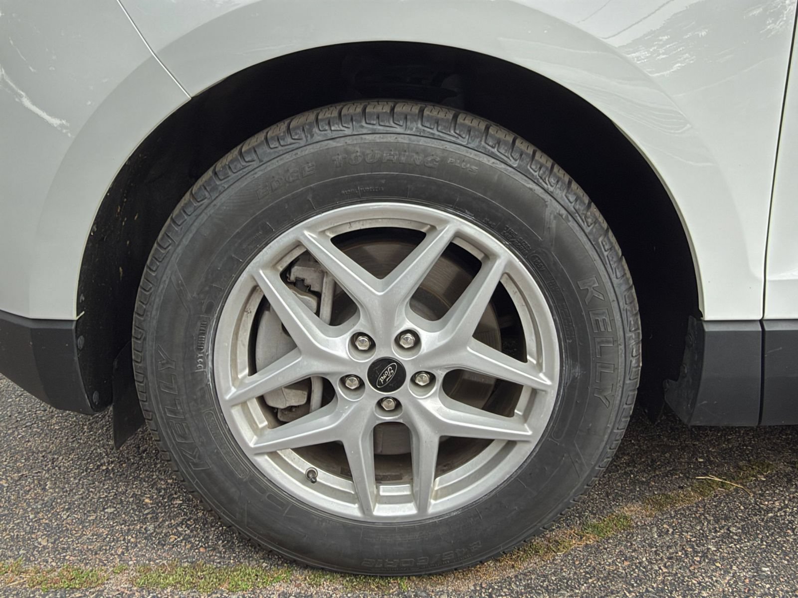 Used 2024 Ford Edge SEL AWD/4WD image 29