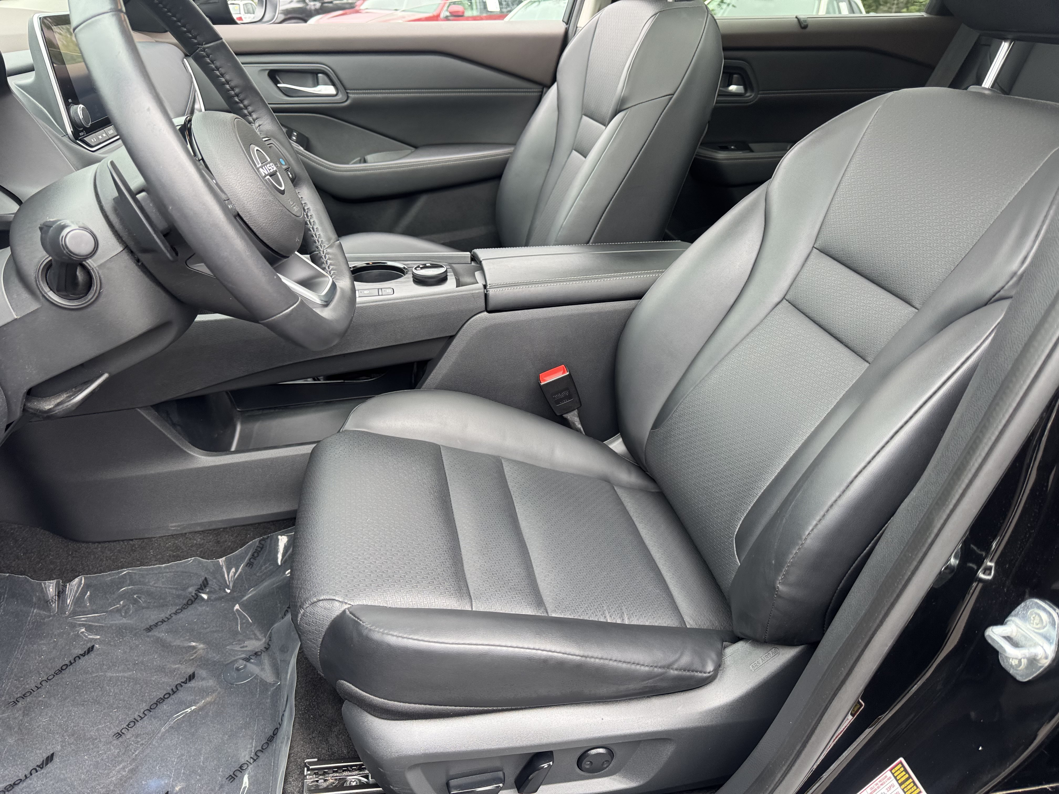 Used 2023 Nissan Rogue SV w/ SV Premium B Package AWD/4WD image 10