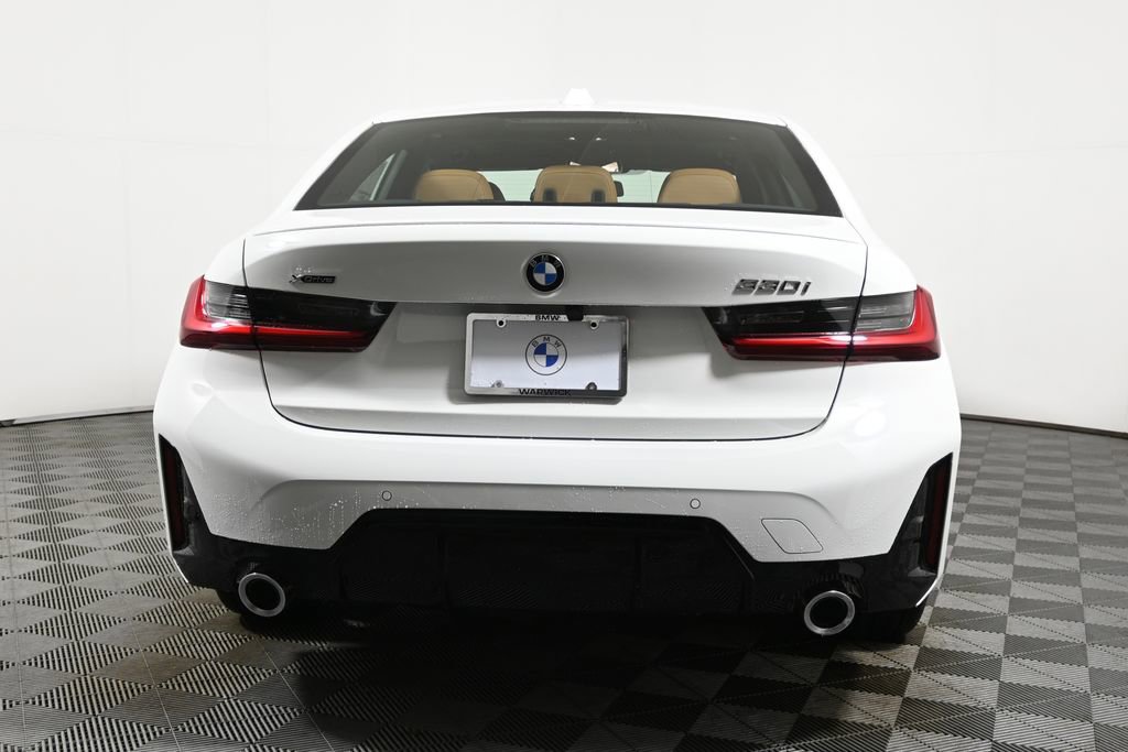 Used 2026 BMW 330i xDrive Sedan w/ M Sport Package image 6