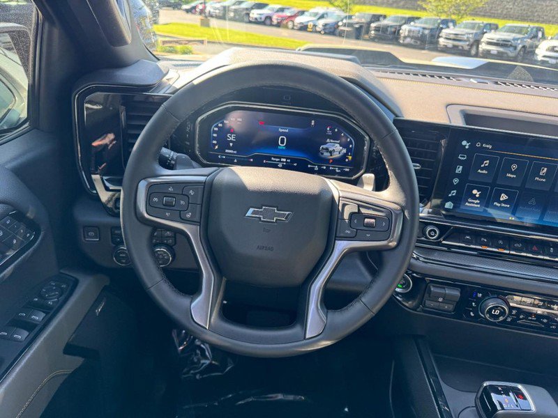 Used 2023 Chevrolet Silverado 1500 ZR2 w/ Technology Package AWD/4WD image 13