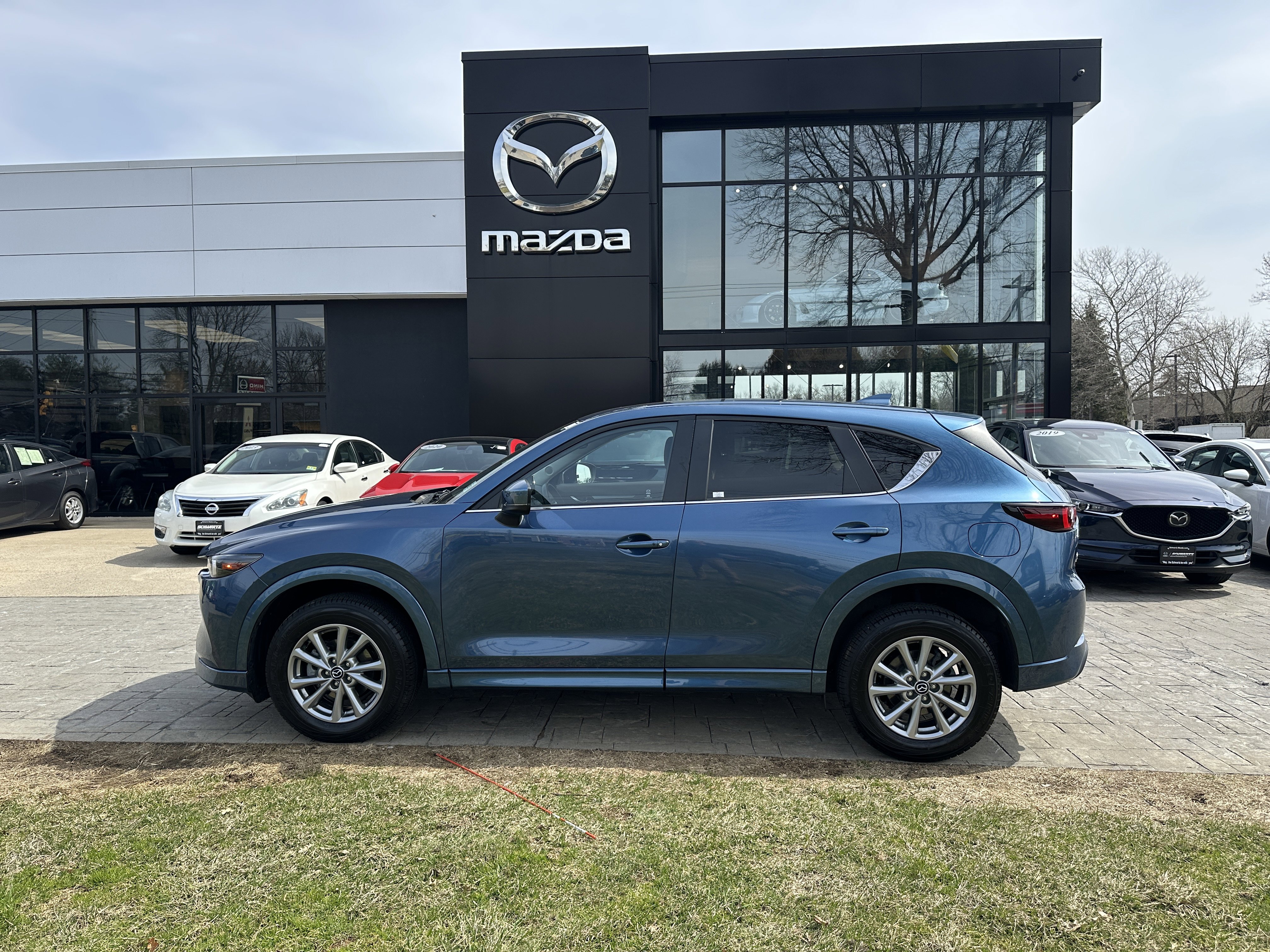Certified 2024 MAZDA CX-5 AWD 2.5 S w/ Preferred Package image 3