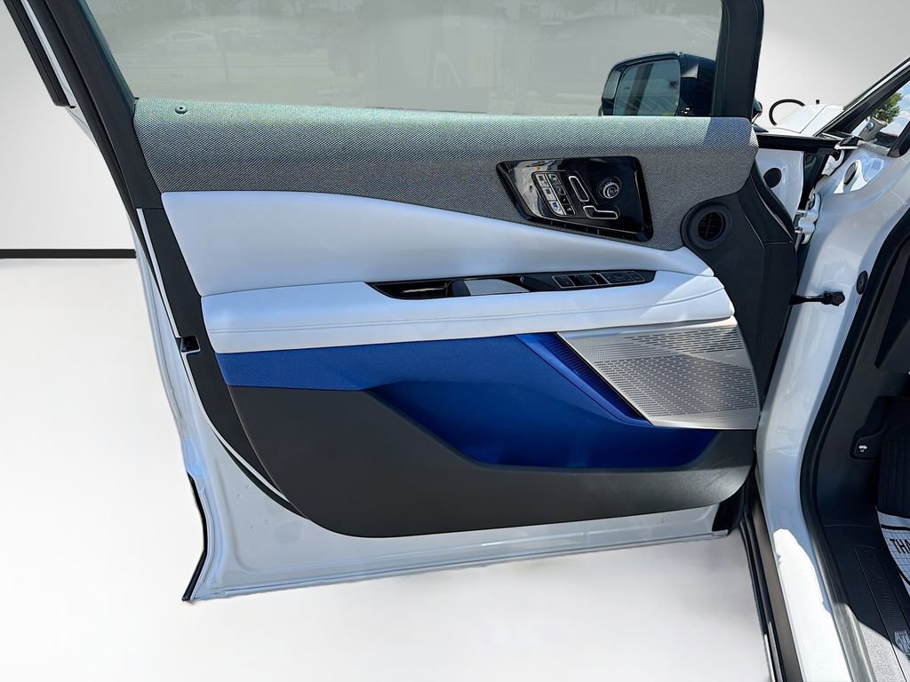 Certified 2025 Cadillac Optiq Sport 2 image 22