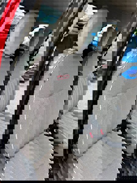 Used 2013 FIAT 500 Lounge image 34